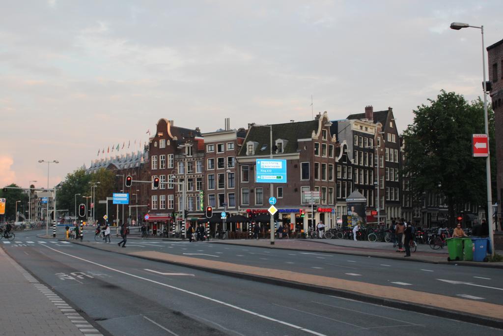 Hotel Restaurant Old Bridge Amsterdam Exterior photo